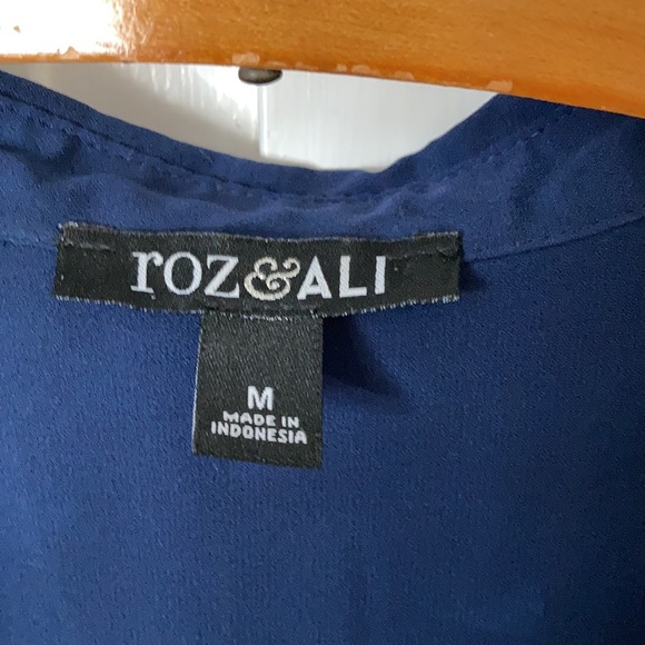 Navy blue Roz & Ali shortsleeved top - Picture 3 of 7